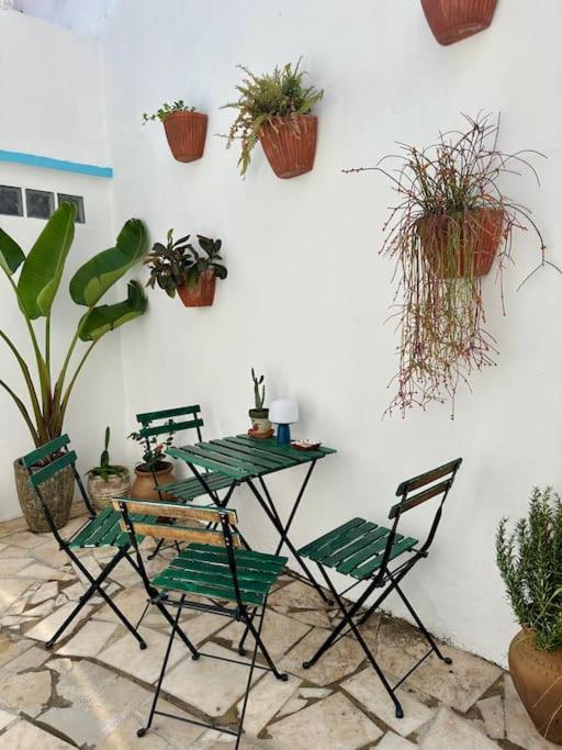 Duplex Lx Factory 2 Bedroom - Patio - Free Parking Lisbon Bagian luar foto